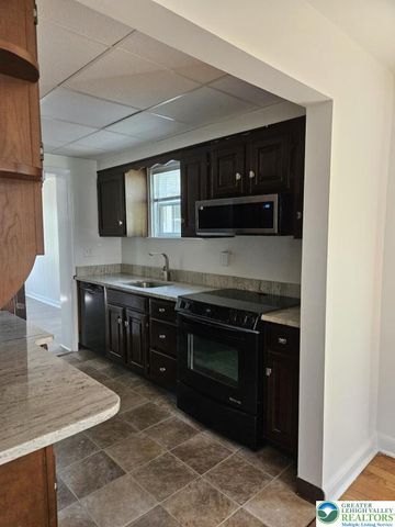 616 Beverly Drive, South Whitehall Twp, PA 18104