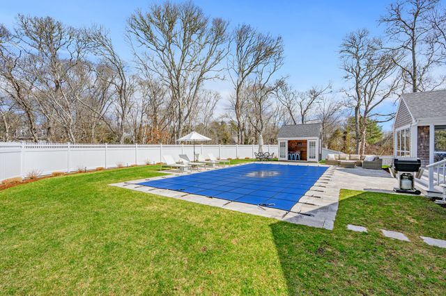 28 Old Colony Road, Harwich, MA 02645