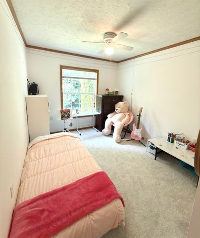 17 Northbrook Road, Tilton, NH 03276
