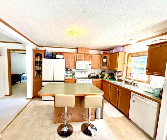 17 Northbrook Road, Tilton, NH 03276