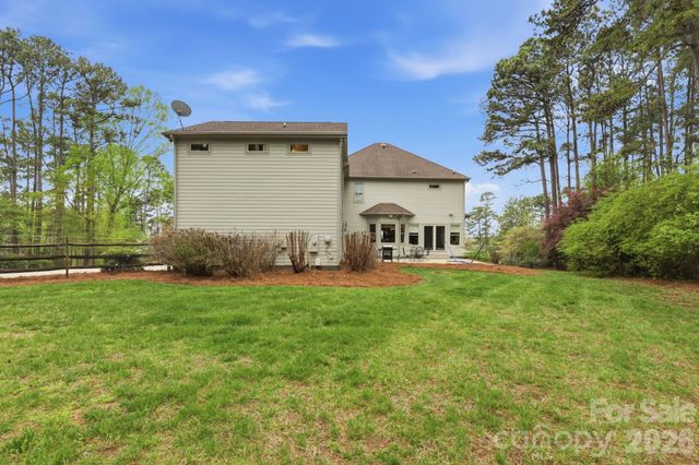 151 Yellow Jacket Circle, Mooresville, NC 28117