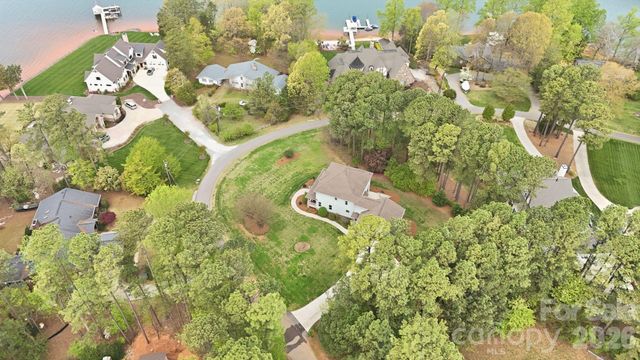 151 Yellow Jacket Circle, Mooresville, NC 28117