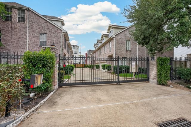 5831 Val Verde Street, Houston, TX 77057