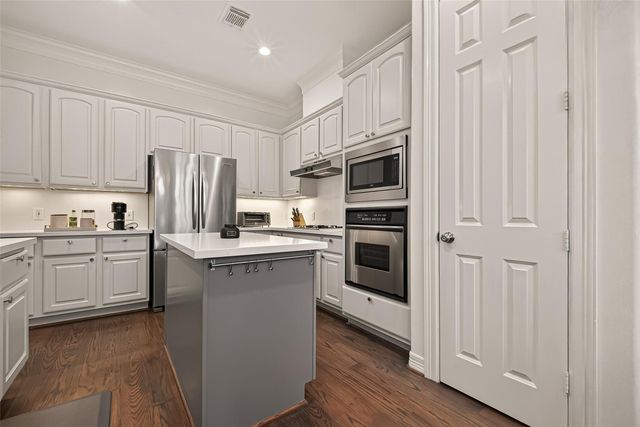 5831 Val Verde Street, Houston, TX 77057