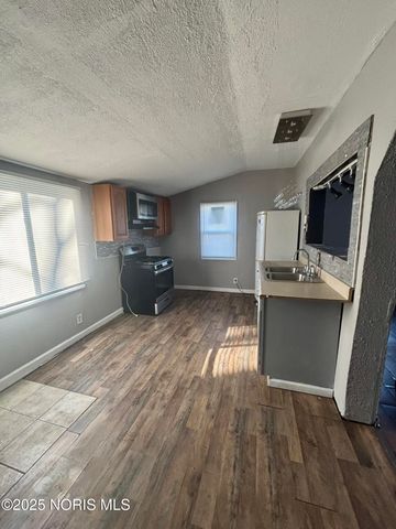 285 Walbridge Avenue, Toledo, OH 43609