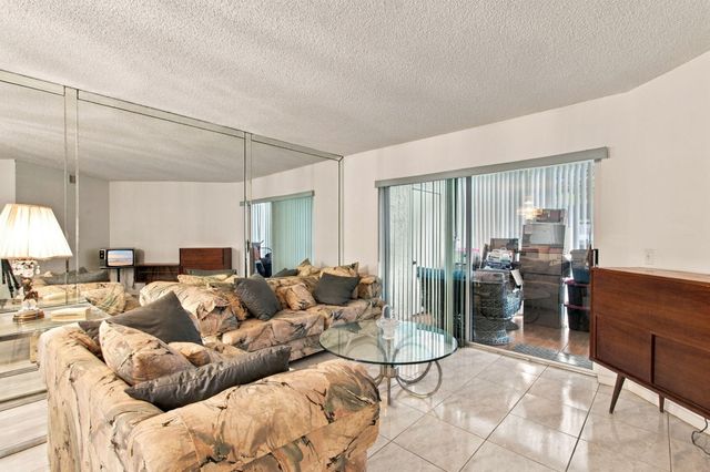 7605 TRENT Drive 103-B, Tamarac, FL 33321