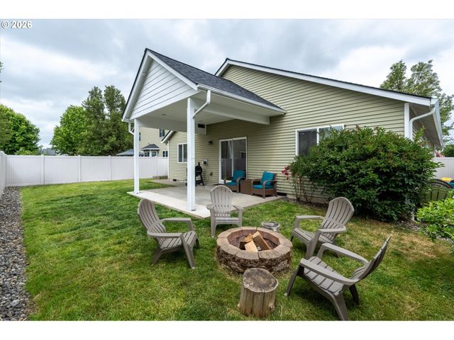 2407 Nw 15TH St, Battle Ground, WA 98604