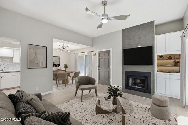 2959 N 68TH Place 206, Scottsdale, AZ 85251