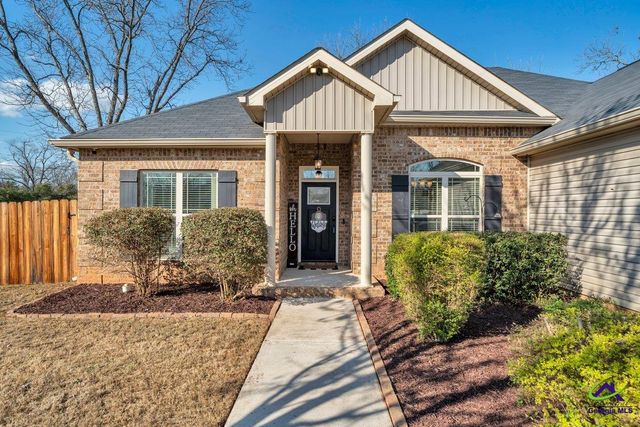 102 McEwen Drive, Perry, GA 31069