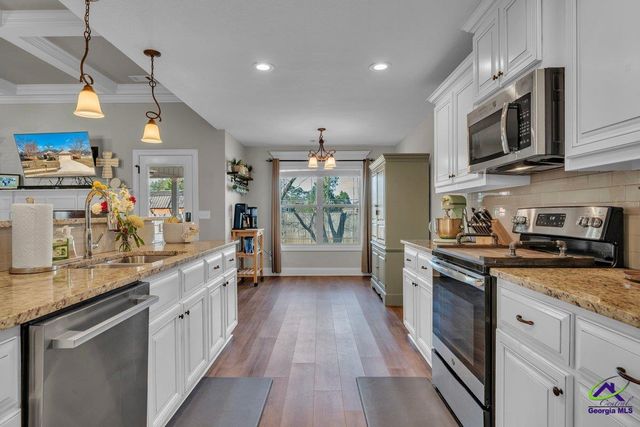 102 McEwen Drive, Perry, GA 31069
