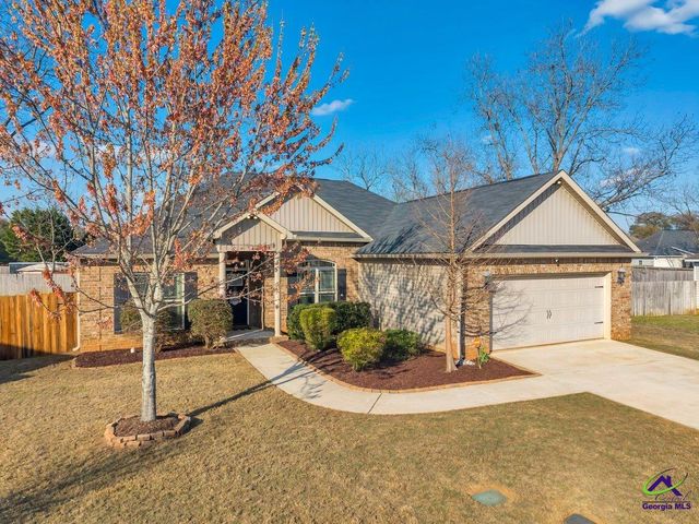 102 McEwen Drive, Perry, GA 31069