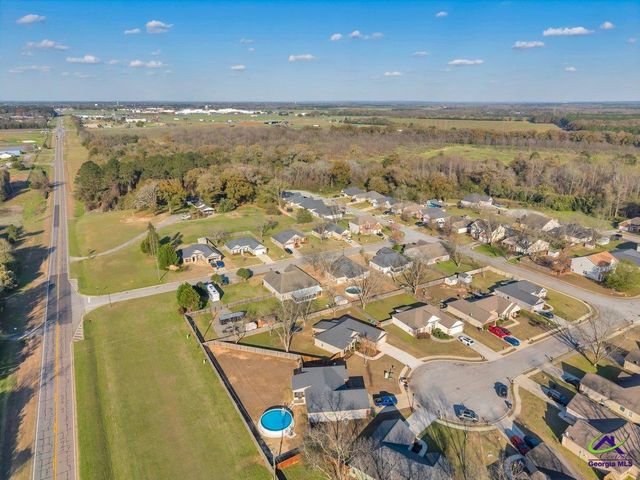 102 McEwen Drive, Perry, GA 31069