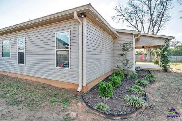 102 McEwen Drive, Perry, GA 31069
