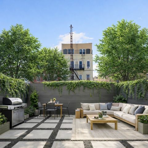 366 Harman St Apt 1R, New York City, NY 11237