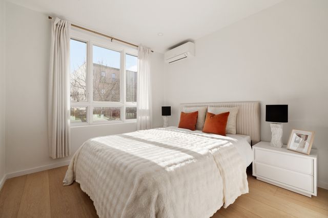 366 Harman St Apt 1R, New York City, NY 11237