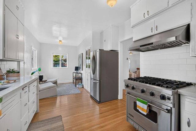 2776 17th St, Sacramento, CA 95818