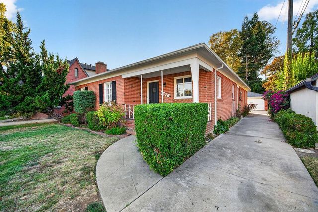 2776 17th St, Sacramento, CA 95818