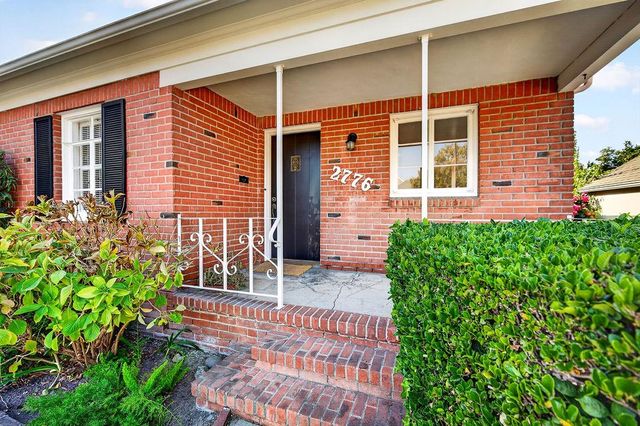 2776 17th St, Sacramento, CA 95818