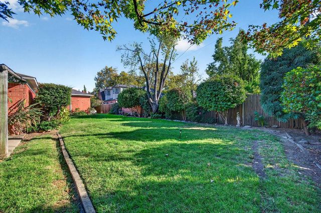 2776 17th St, Sacramento, CA 95818