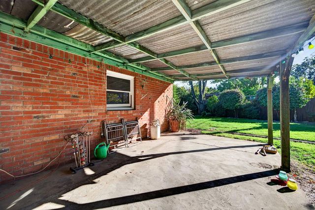 2776 17th St, Sacramento, CA 95818