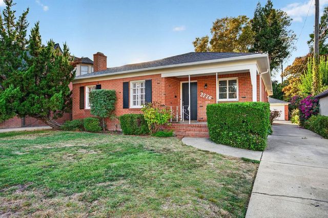 2776 17th St, Sacramento, CA 95818