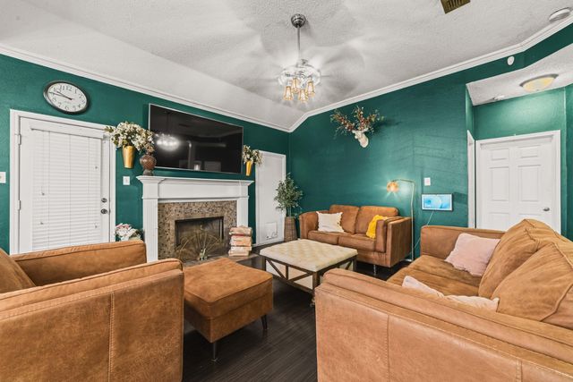 6006 102nd Street, Lubbock, TX 79424