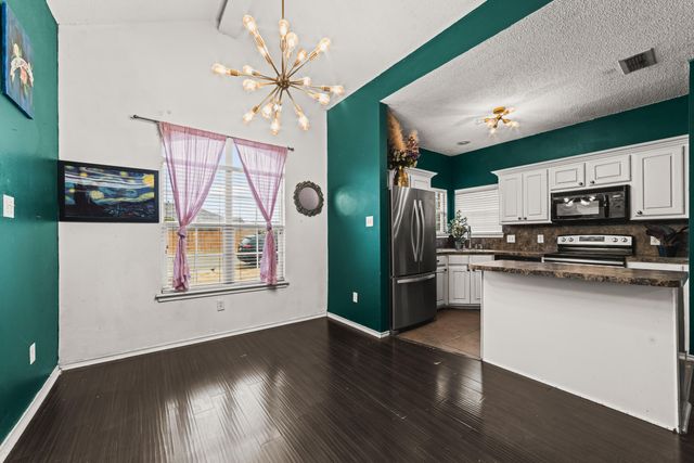 6006 102nd Street, Lubbock, TX 79424