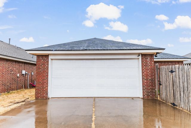 6006 102nd Street, Lubbock, TX 79424