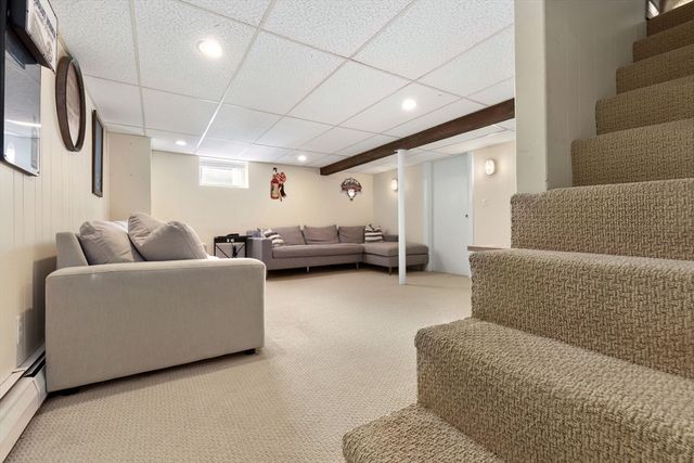 10 Clark St, Danvers, MA 01923