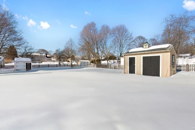 10 Clark St, Danvers, MA 01923