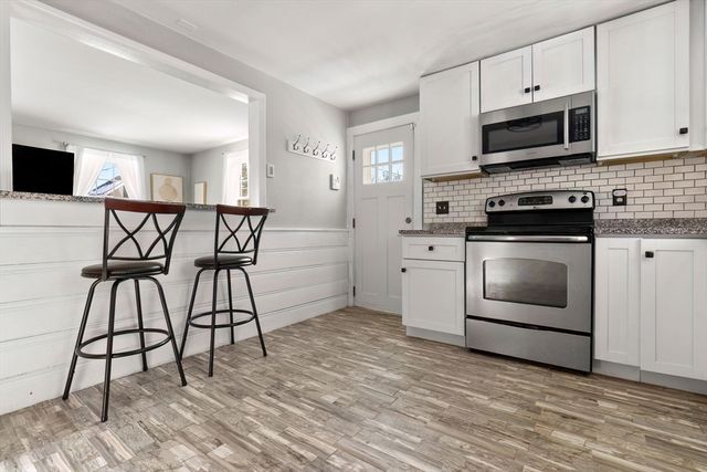 10 Clark St, Danvers, MA 01923