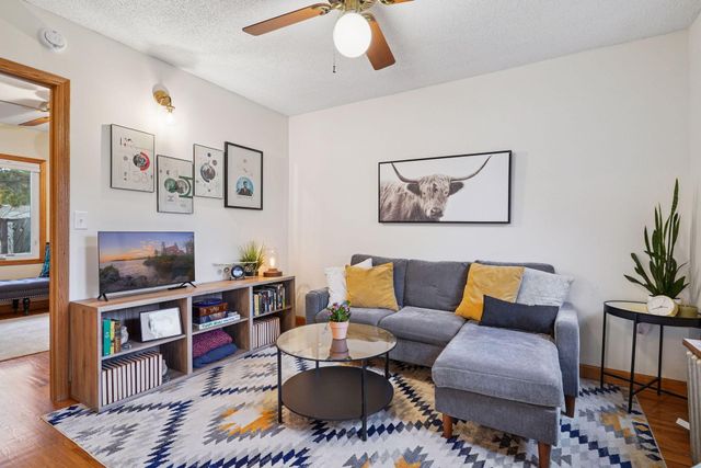 1705 Ivy Avenue E, Saint Paul, MN 55106