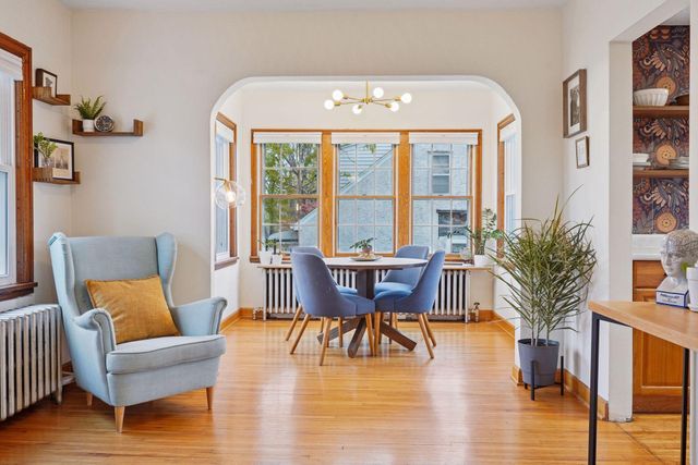 1705 Ivy Avenue E, Saint Paul, MN 55106