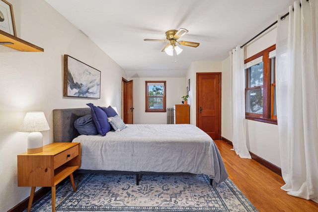 1705 Ivy Avenue E, Saint Paul, MN 55106