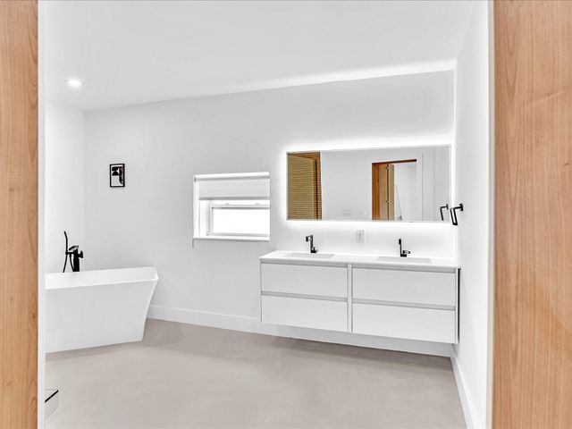 209 NE 27th Drive, Wilton Manors, FL 33334