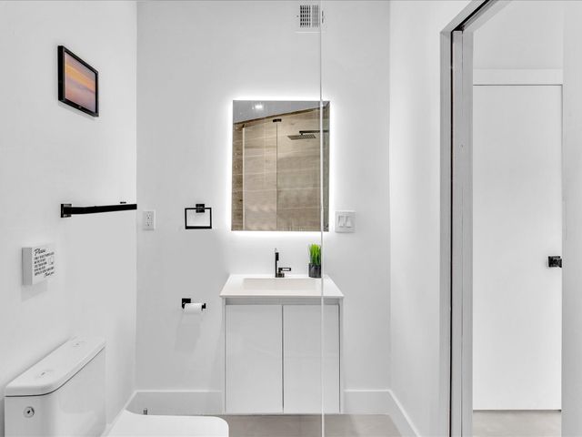 209 NE 27th Drive, Wilton Manors, FL 33334