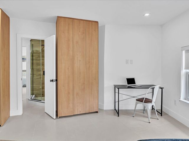 209 NE 27th Drive, Wilton Manors, FL 33334