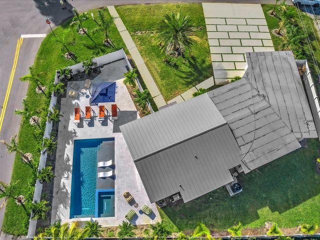 209 NE 27th Drive, Wilton Manors, FL 33334