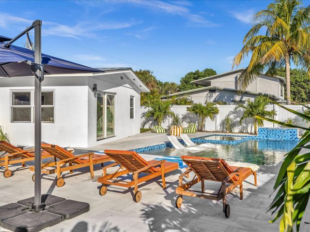 209 NE 27th Drive, Wilton Manors, FL 33334