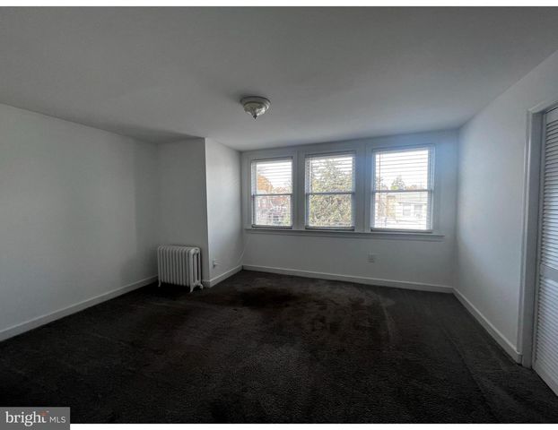 248 E QUEEN LN, Philadelphia, PA 19144