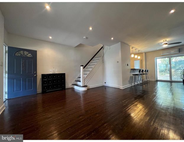248 E QUEEN LN, Philadelphia, PA 19144