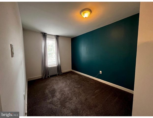 248 E QUEEN LN, Philadelphia, PA 19144