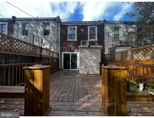 248 E QUEEN LN, Philadelphia, PA 19144