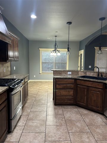 9402 N 95th East East Place, Owasso, OK 74055