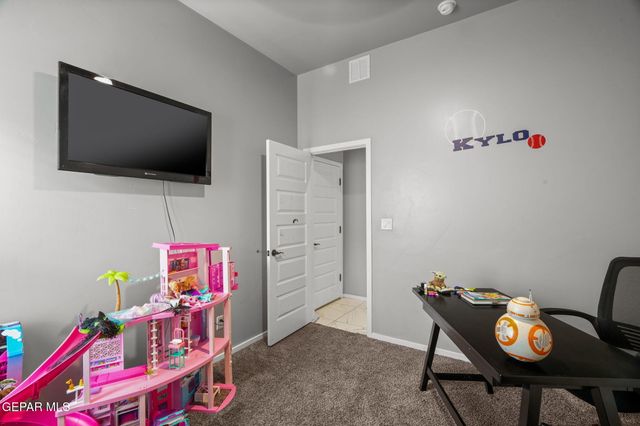 766 OVINGTON Road, El Paso, TX 79928