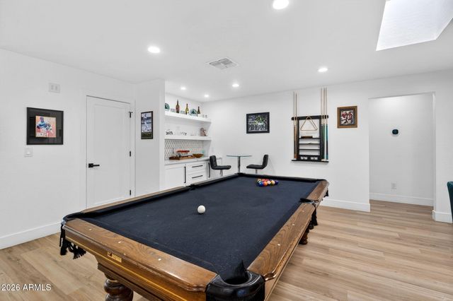 7222 W JOHN CABOT Road, Glendale, AZ 85308