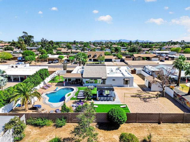 7222 W JOHN CABOT Road, Glendale, AZ 85308