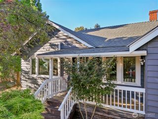 611 Elizabeth Street, Sumner, WA 98390