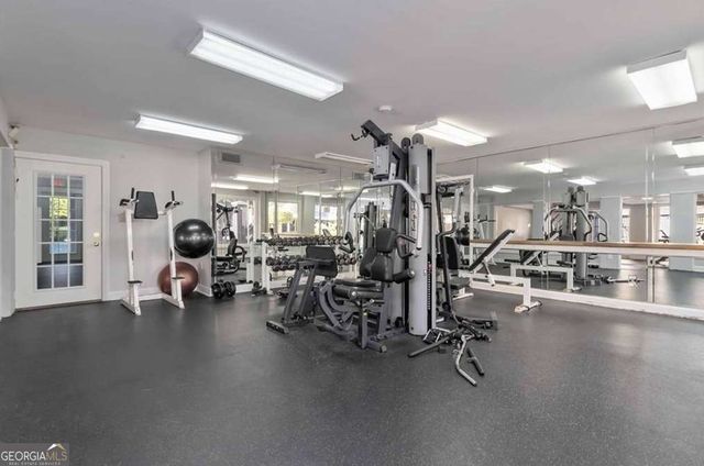 125 Granville Court, Atlanta, GA 30328