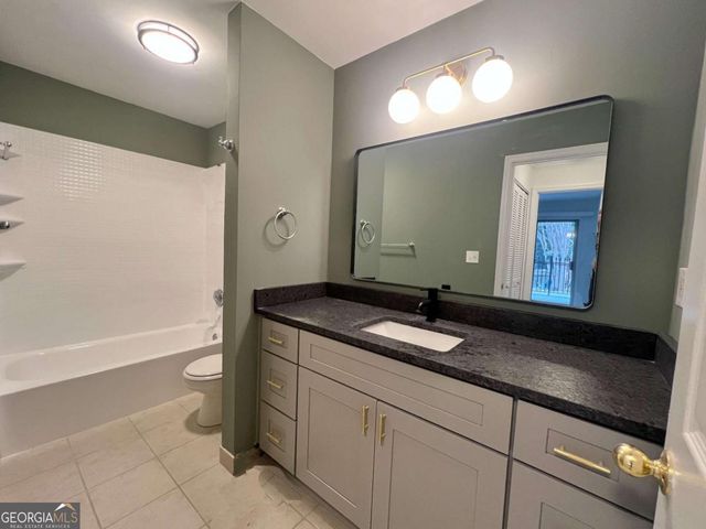 125 Granville Court, Atlanta, GA 30328